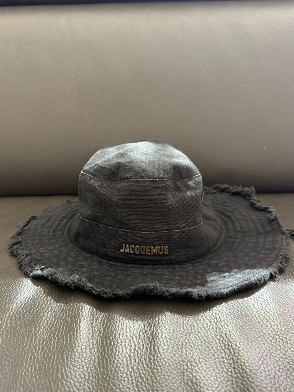 Jacquemus Unisex Le Bob Artichaut Bucket Hat - Picture 1 of 6
